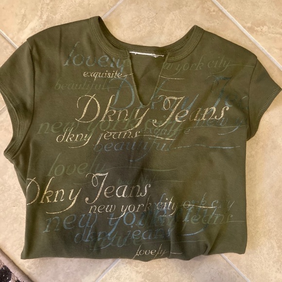 DKNY Vintage Tee-Shirt - Picture 3 of 4
